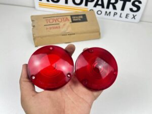 Toyota land cruiser 1966 - 1973 Tail lights NOS OEM pair (4)