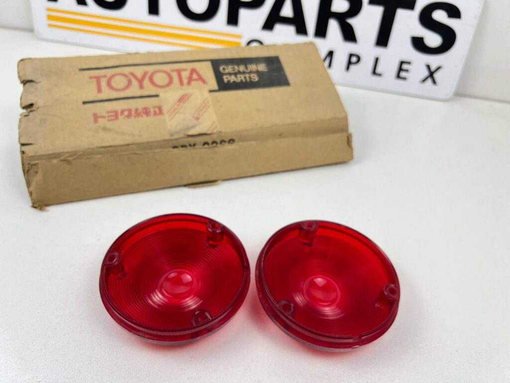 Toyota land cruiser 1966 - 1973 Tail lights NOS OEM pair (7)