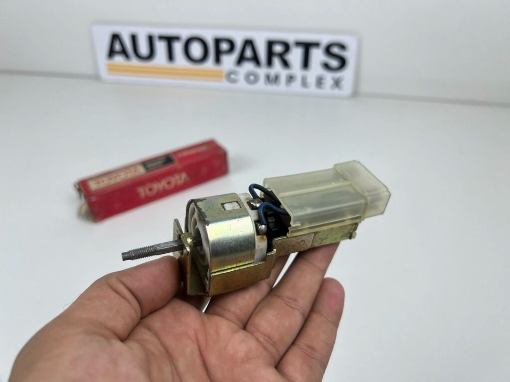 Toyota land cruiser FJ40 headlights dimmer switch (10)