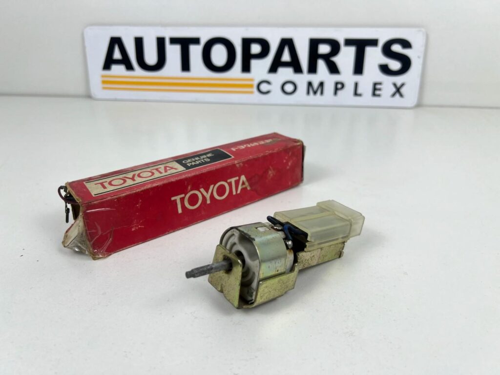 Toyota land cruiser FJ40 headlights dimmer switch (2)