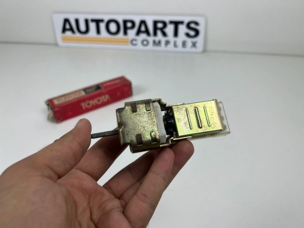 Toyota land cruiser FJ40 headlights dimmer switch (5)