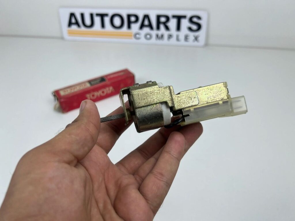 Toyota land cruiser FJ40 headlights dimmer switch (6)