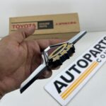 Corolla 1971 1972 KE20 te21 te26 grille badge NOS OEM (8)