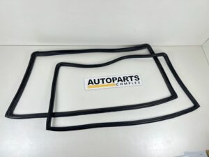 Corolla 1975 - 1979 KE30 Te31 Front and rear windshield rubber seal pair (2)