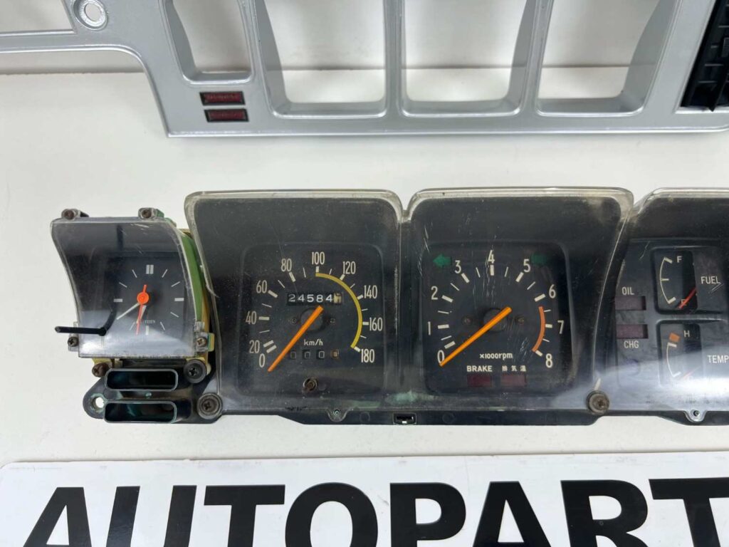 Corolla 1978 1979 rev RPM cluster with dash bezels ke30 ke55 ke35 (12)