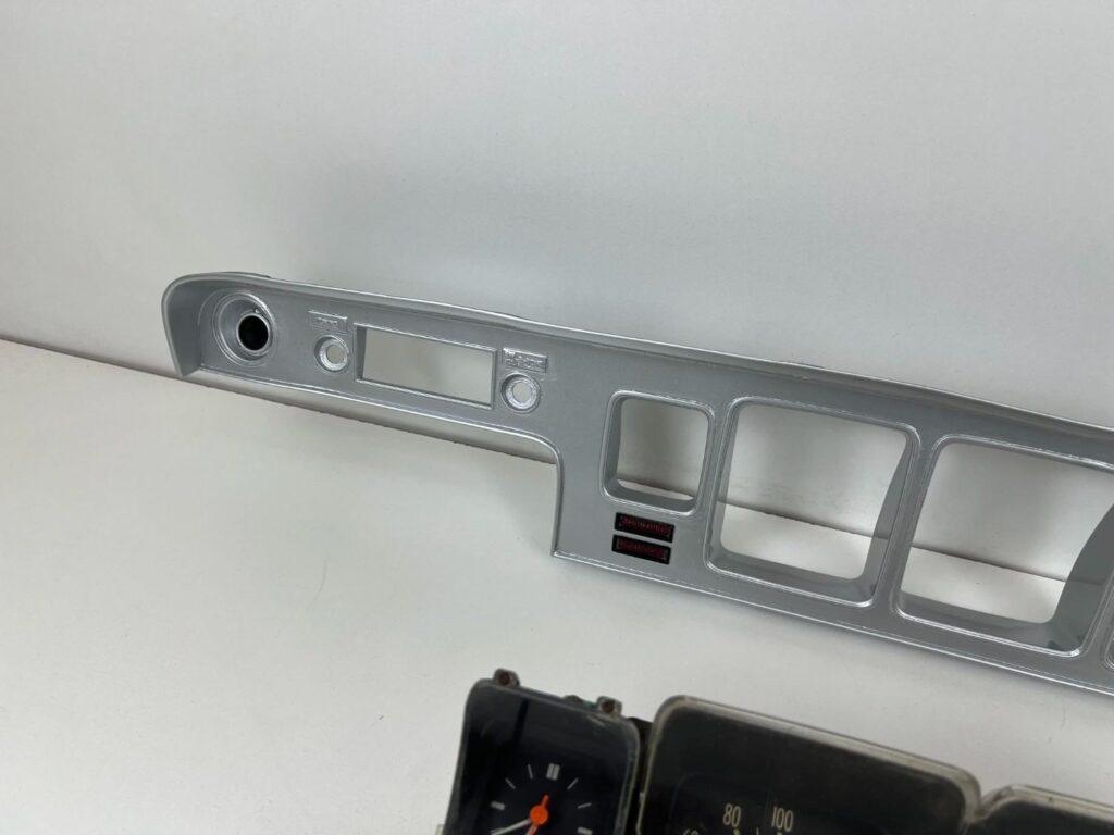 Corolla 1978 1979 rev RPM cluster with dash bezels ke30 ke55 ke35 (15)