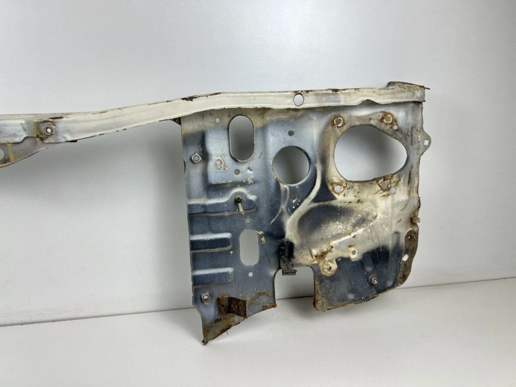 Corolla 1980 1981 headlight support panels and upper radiator support (4)