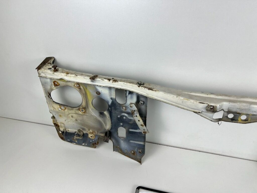 Corolla 1980 1981 headlight support panels and upper radiator support (6)