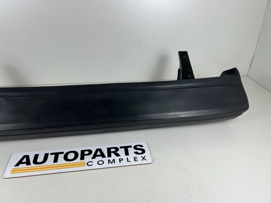 Corolla 1980 - 1983 KE70 Te72 rubber rear bumper (10)