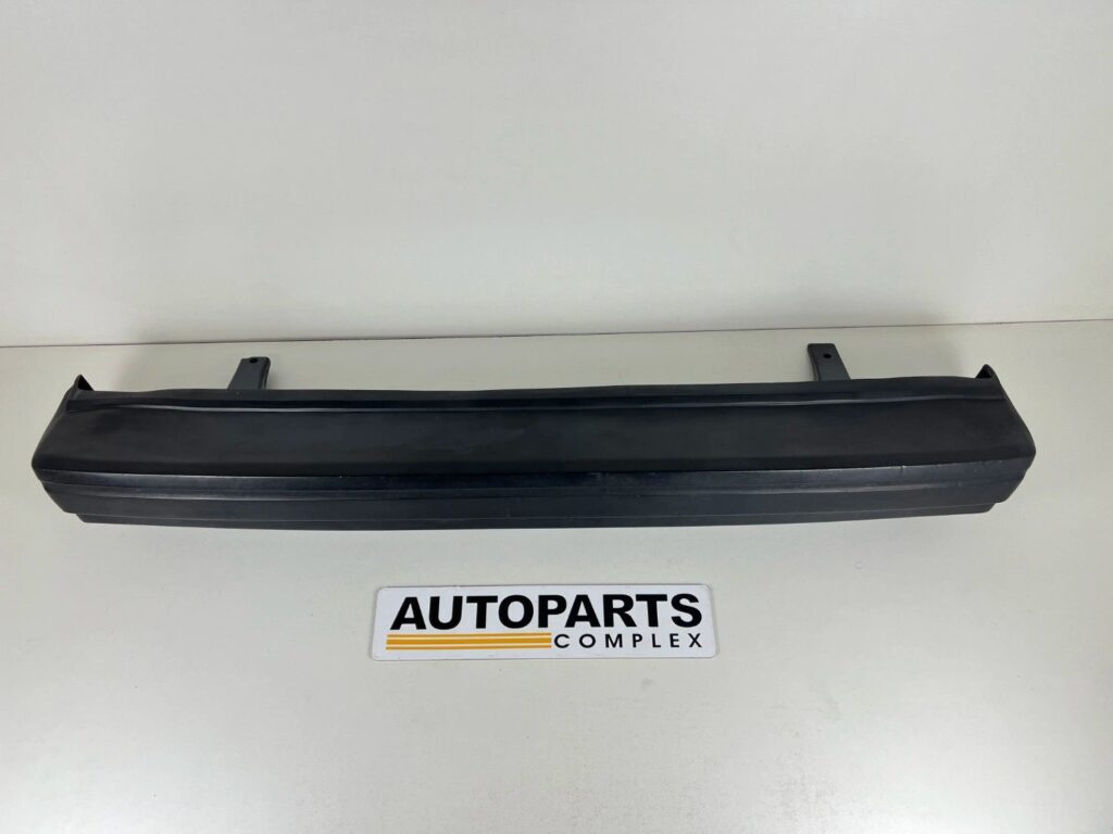 Corolla 1980 - 1983 KE70 Te72 rubber rear bumper (2)