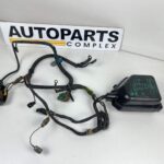Corolla 1980 - 1983 fuse box with some wiring harness (refer to pictures) (1)