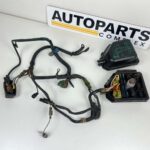 Corolla 1980 - 1983 fuse box with some wiring harness (refer to pictures) (2)