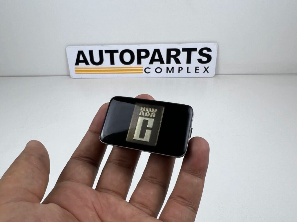 Corolla 1980 - 1983 ke70 TE72 OEM steering wheel badge (6)