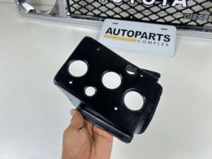Corolla 1980 - 1983 ke70 battery support tray (2)