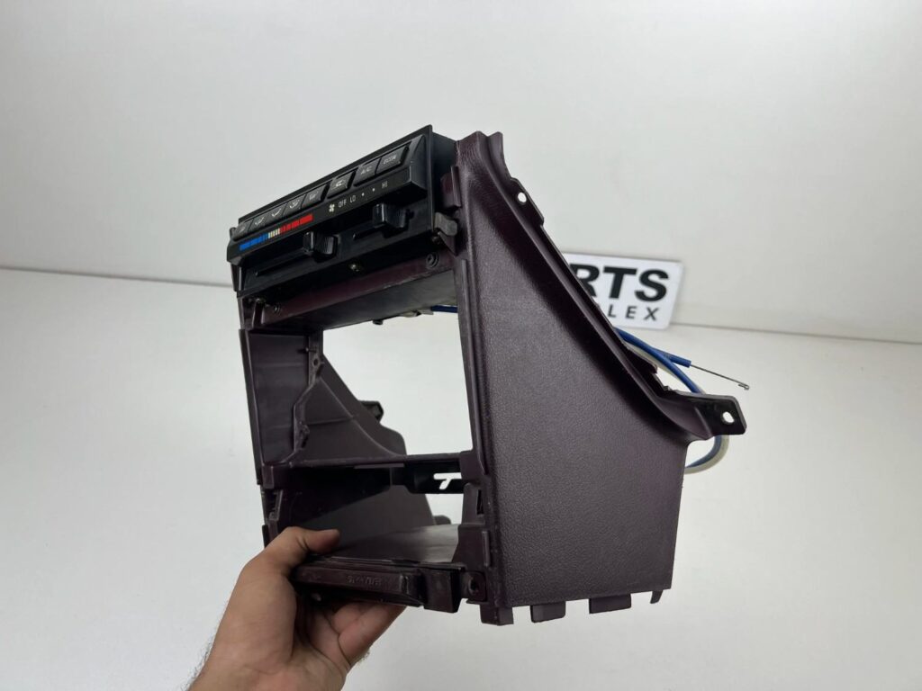 Corolla 1988 - 1991 AC control panel and cup holder console ae92 (7)