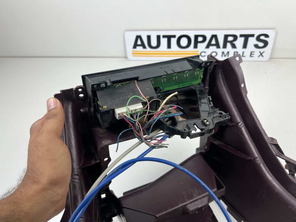 Corolla 1988 - 1991 AC control panel and cup holder console ae92 (9)