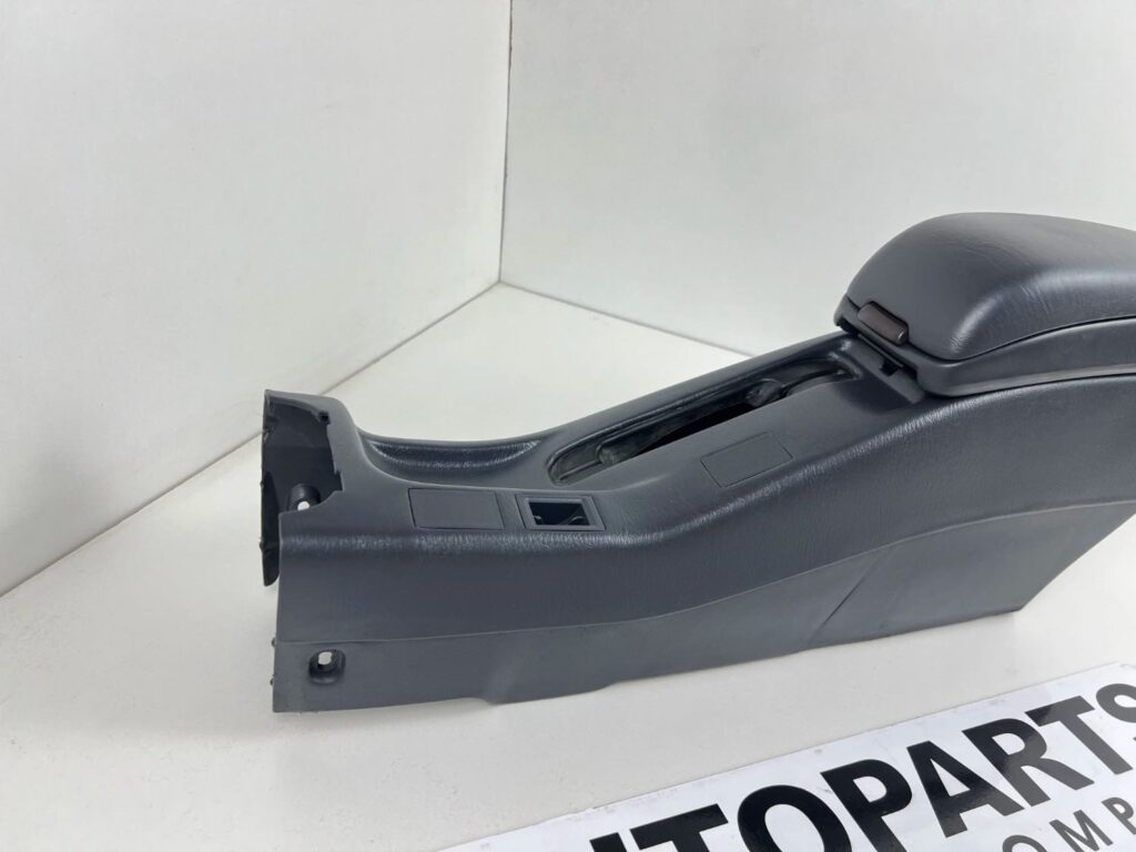 Corolla 1993 - 1997 Ae101 Double compartment armrest console (4)