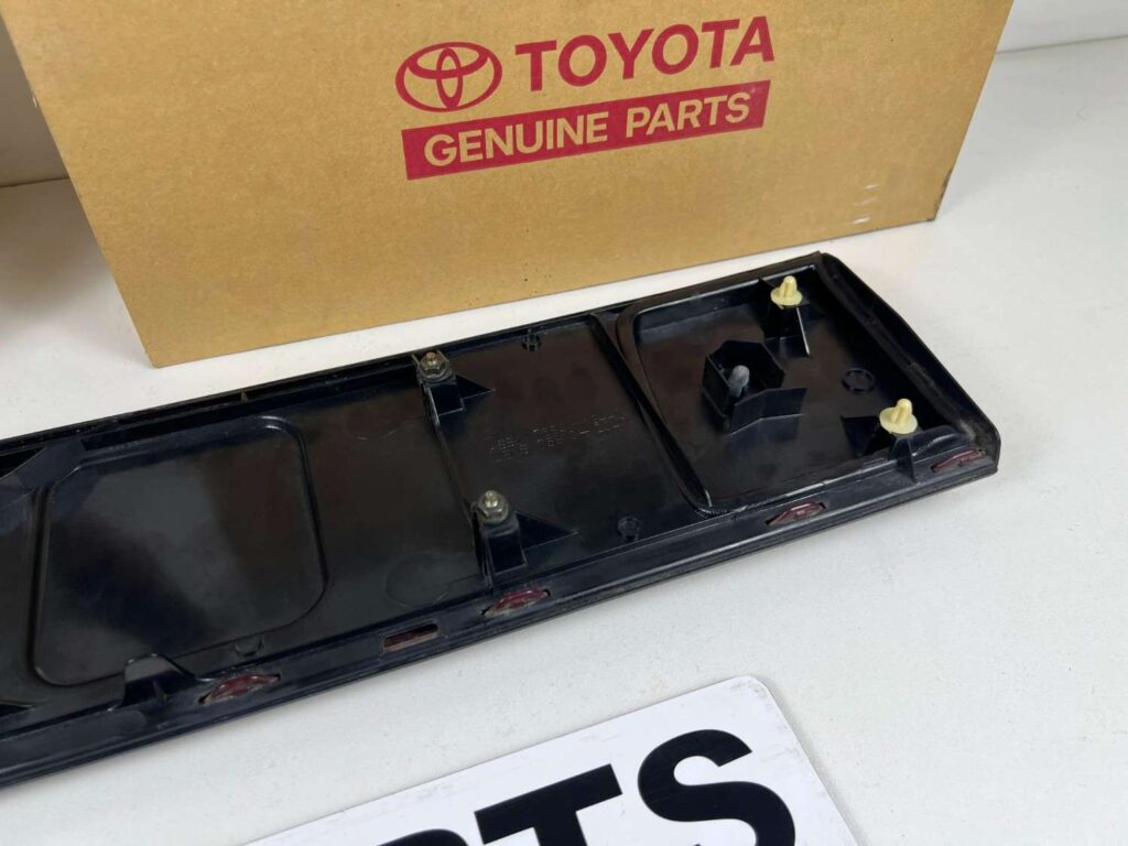 Corolla AE101 Ae100 OEM JDM Tail lights set with reflector garnish (15)