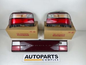 Corolla AE101 Ae100 OEM JDM Tail lights set with reflector garnish (3)