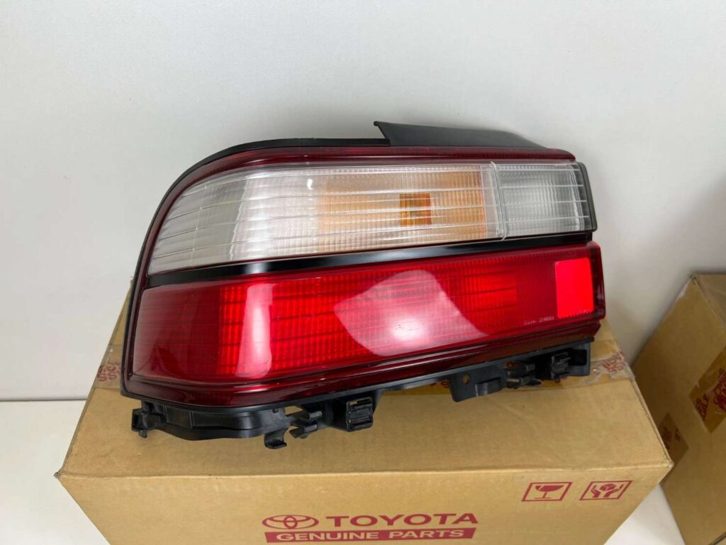 Corolla AE101 Ae100 OEM JDM Tail lights set with reflector garnish (5)