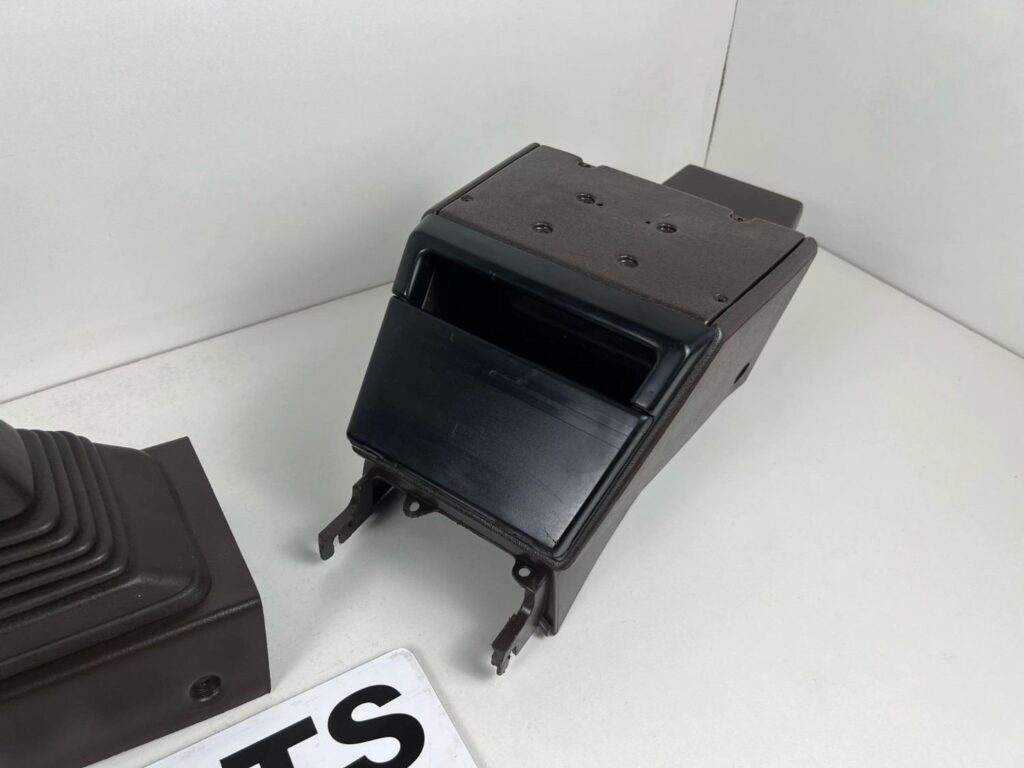 Corolla ae82 ae80 1985 1986 1987 Center console (10)