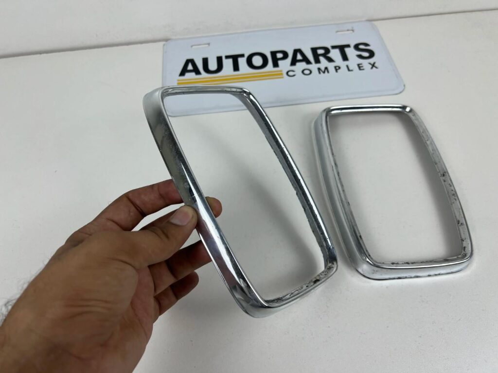 Corolla ke10 ke11 tail light chrome surrounds (3)