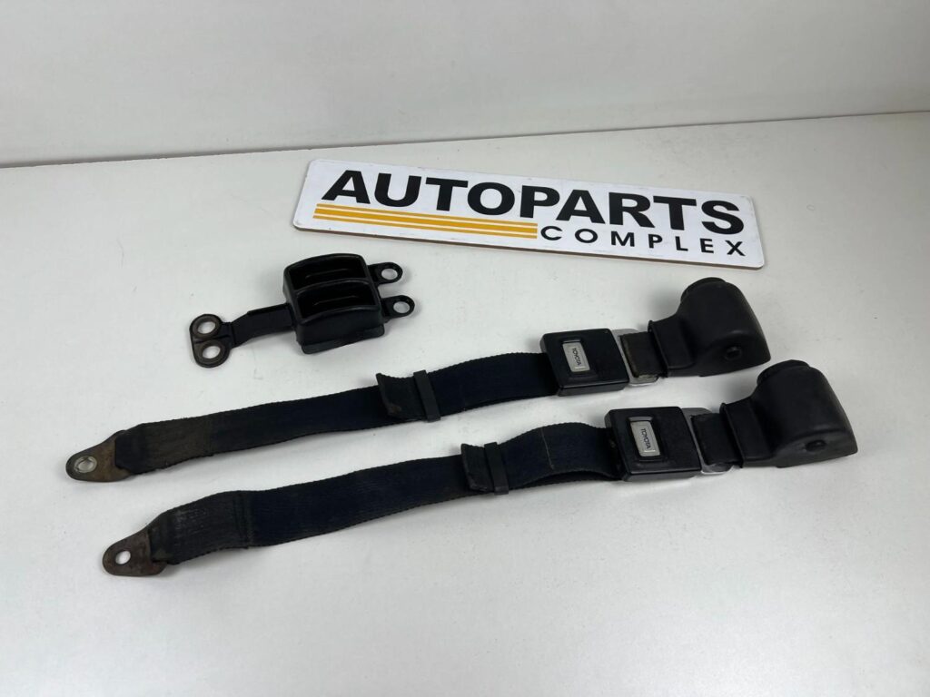 Corolla ke20 Ke25 1971 - 1974 front Seat belts OEM JDM (9)