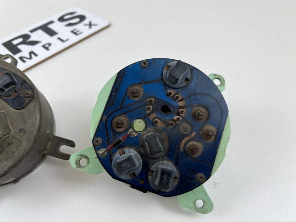Corona RT80 RT81 Dash clusters and switches (1)