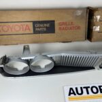 Corona rt81 Rt8# 1972 1973 NOS OEM radiator grille (14)