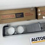 Corona rt81 Rt8# 1972 1973 NOS OEM radiator grille (3)