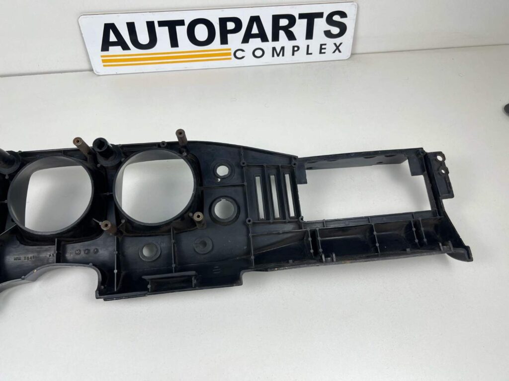Corona rt81 rt83 1972 1973 Dash cluster garnish panel (RHD) (1)