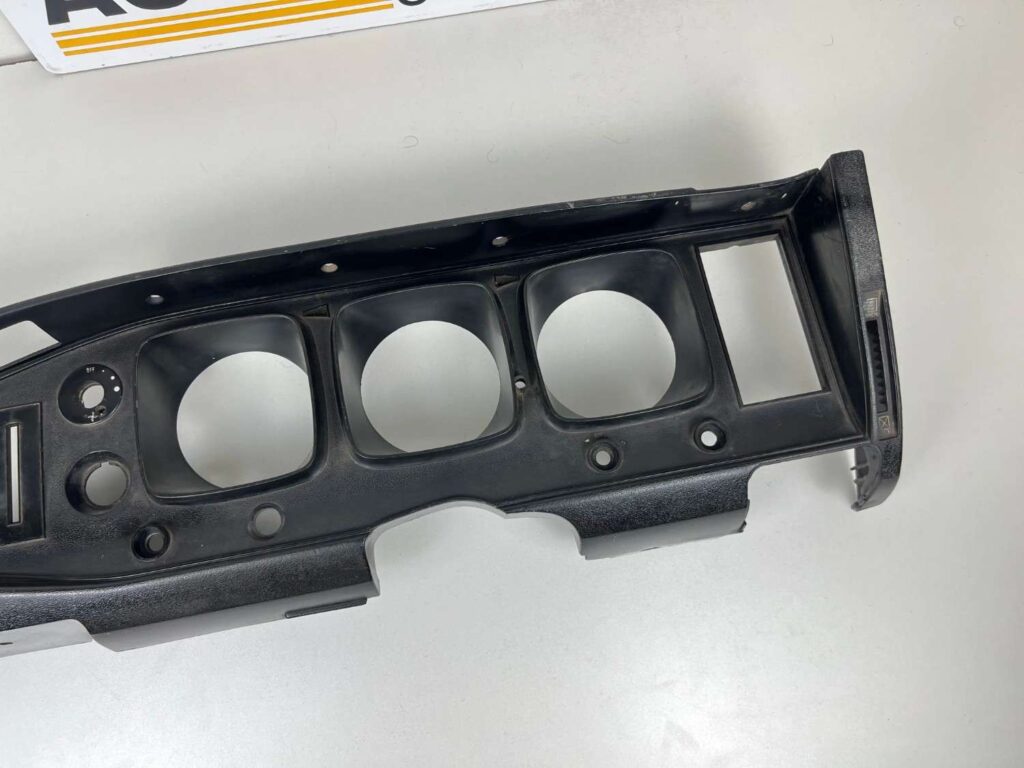 Corona rt81 rt83 1972 1973 Dash cluster garnish panel (RHD) (5)