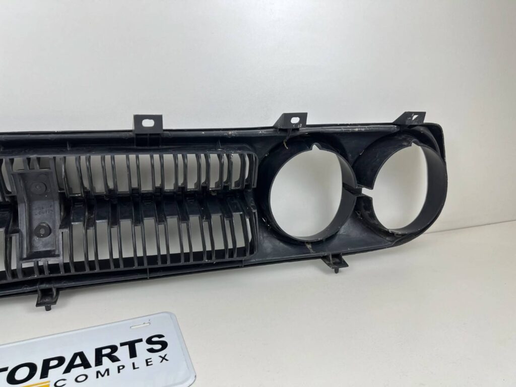 DATSUN VIOLET 160J 710 Front Radiator Grille (10)