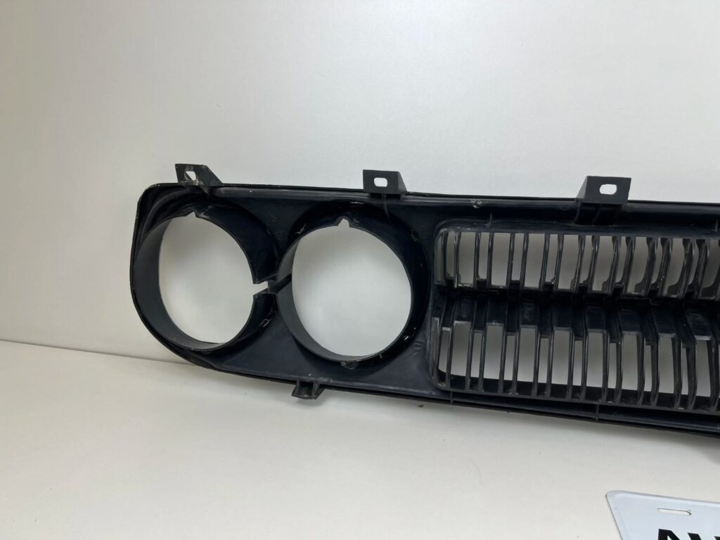 DATSUN VIOLET 160J 710 Front Radiator Grille (12)