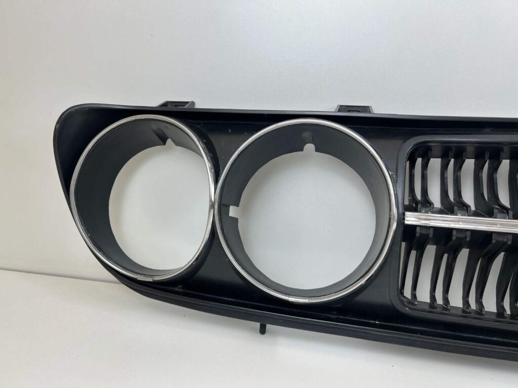 DATSUN VIOLET 160J 710 Front Radiator Grille (4)
