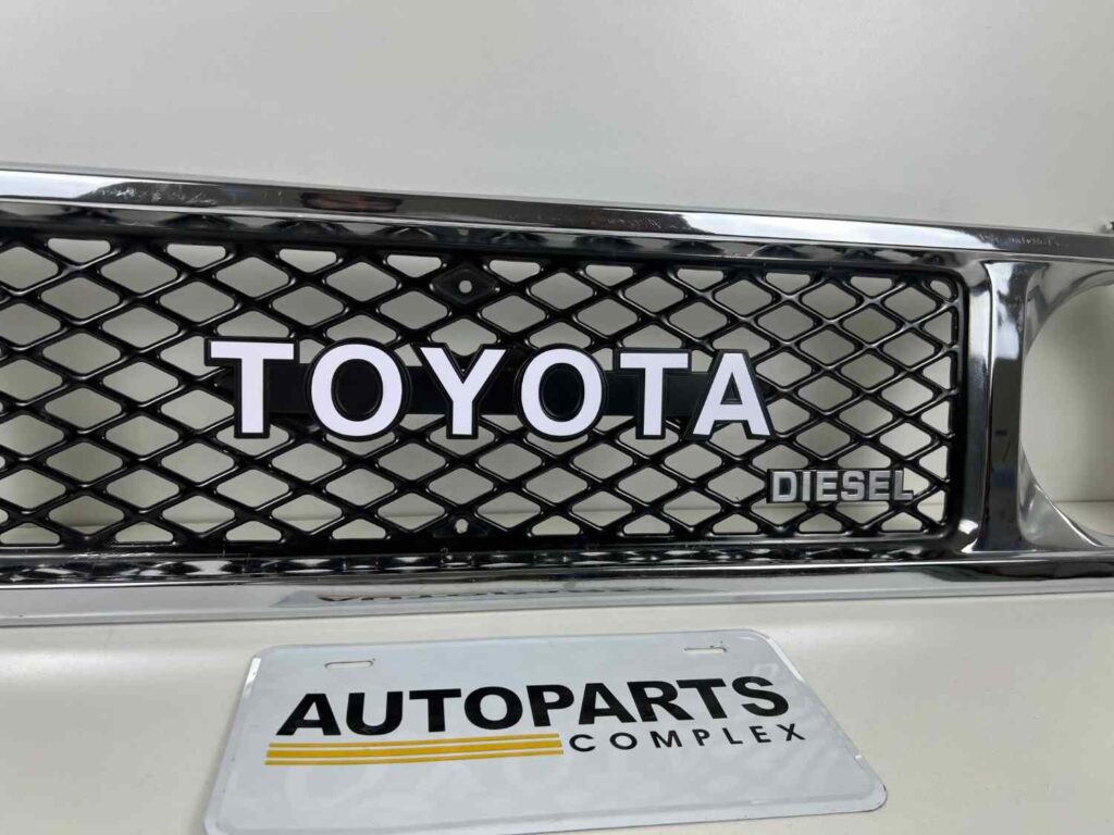 Genuine Toyota Land Cruiser 70 Series Chrome Front Grille BJ70 BJ73 HJ60 Diesel OEM 1985 - 1987 (4)