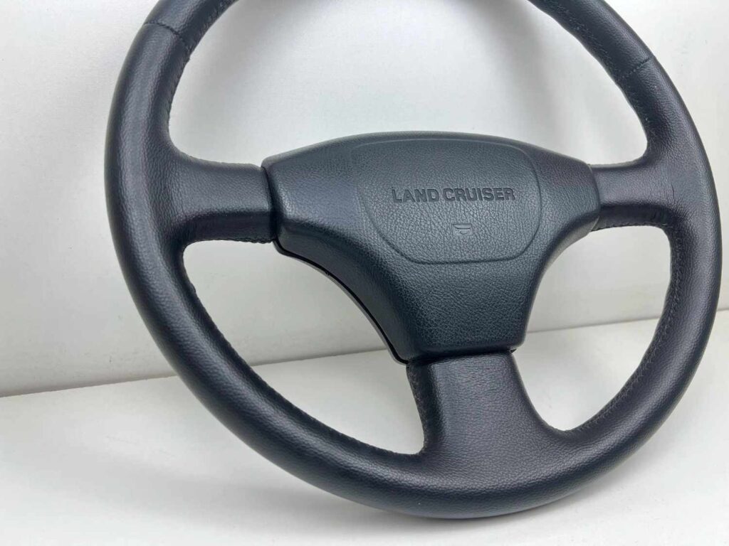 Genuine Toyota Land Cruiser 80 Series OEM 3-Spoke Black Steering Wheel (FJ80 FZJ80 HZJ81) (4)