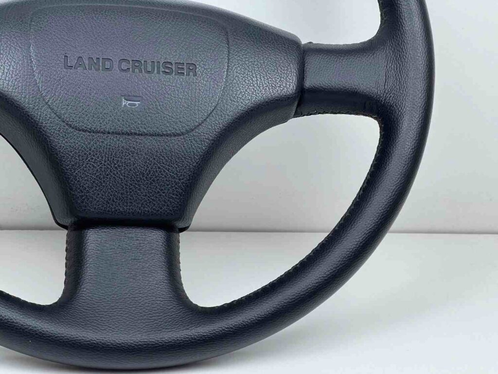 Genuine Toyota Land Cruiser 80 Series OEM 3-Spoke Black Steering Wheel (FJ80 FZJ80 HZJ81) (5)