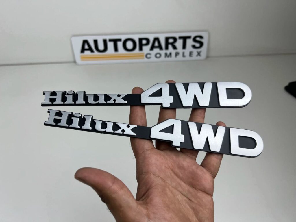 Hilux 1979 - 1983 4WD RN30 Ln40 RN36 fender badges pair (5)