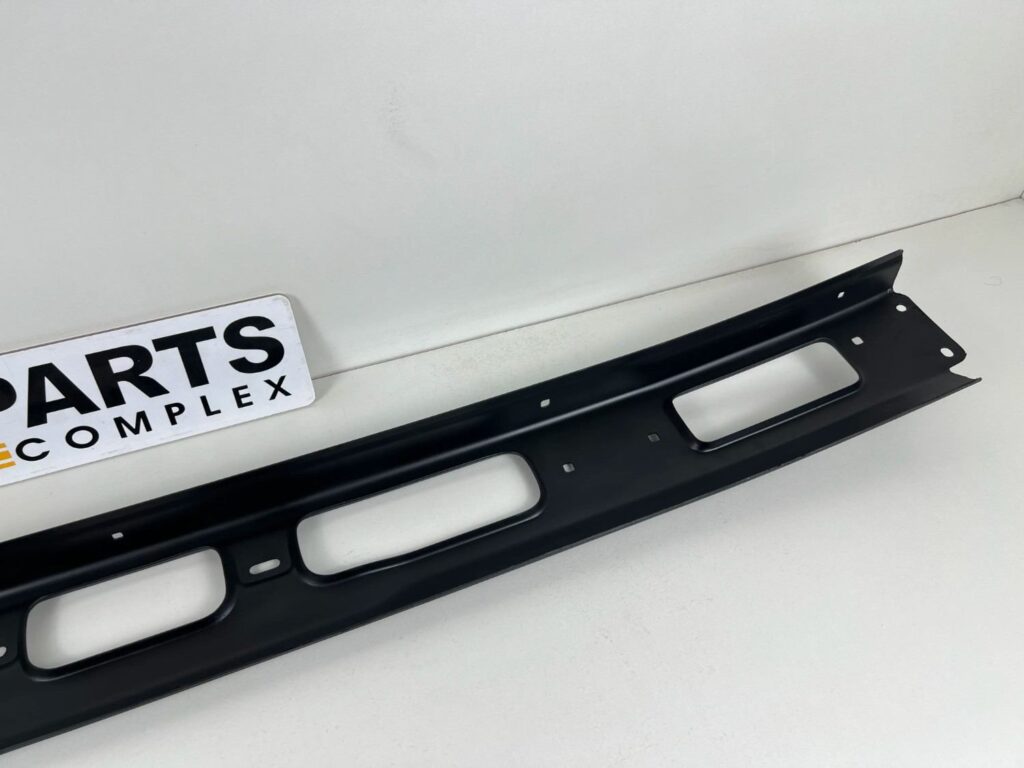 Hilux pickup 1981 1982 1983 4WD OEM front bumper bar (10)