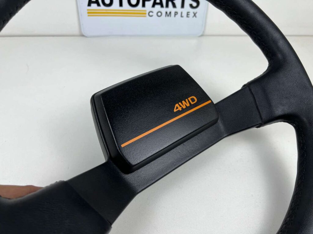 Hilux pickup 4runner 1st gen 1984 - 1988 4wd JDM steering wheel (5)