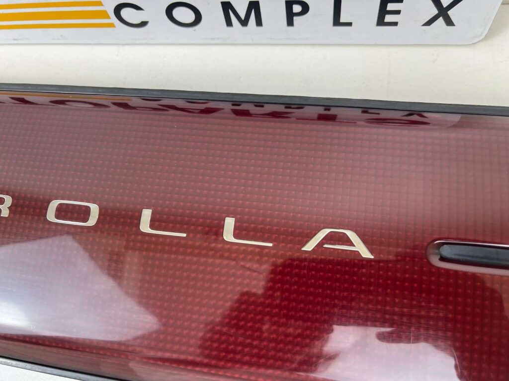 OEM Toyota Corolla AE100 AE101 Rear Trunk Lid Garnish Panel (1993–1997) – Mint Condition (4)