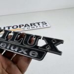 TOYOTA HILUX DELUXE RN20 RN25 Side Fender BADGE OEM (4)