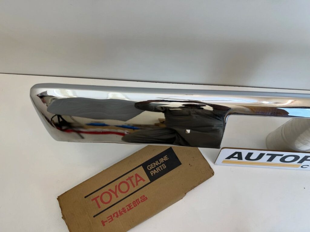 Toyota Carina 1973 1974 1975 1976 1977 OEM rear bumper (1)