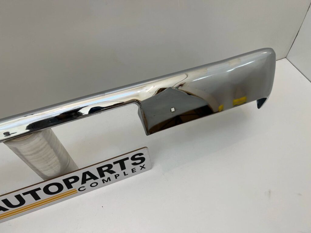 Toyota Carina 1973 1974 1975 1976 1977 OEM rear bumper (14)