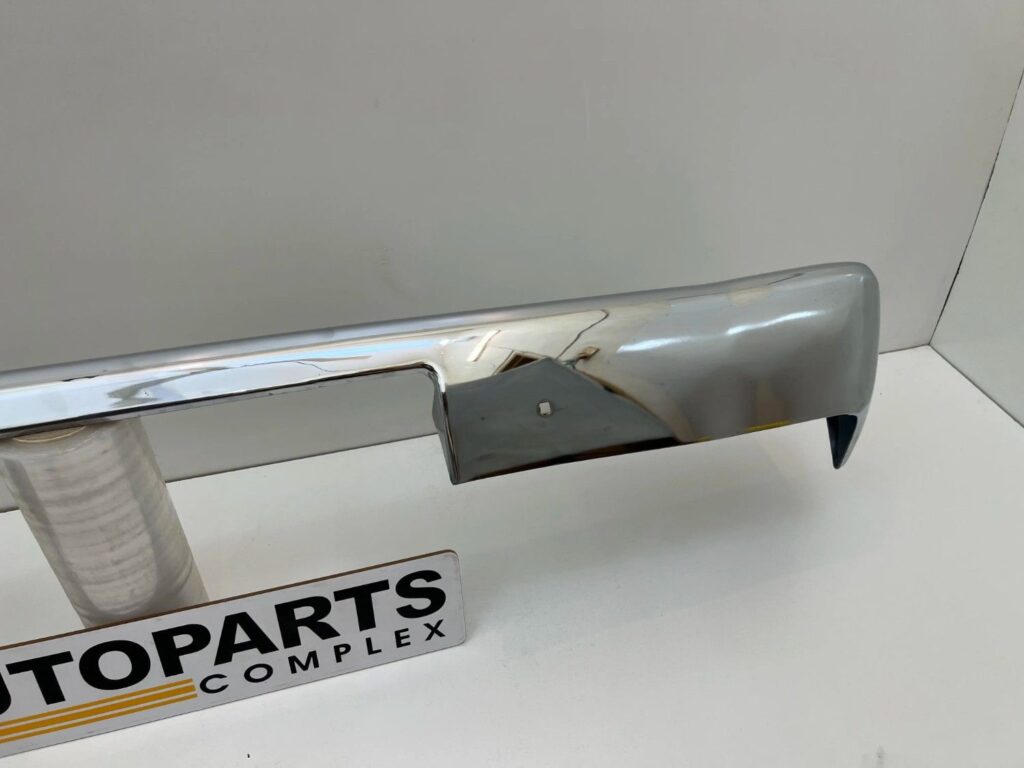 Toyota Carina 1973 1974 1975 1976 1977 OEM rear bumper (16)