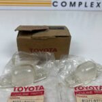Toyota Hilux rn30 rn40 rn43 license plate light lenses NOS OEM pair (5)