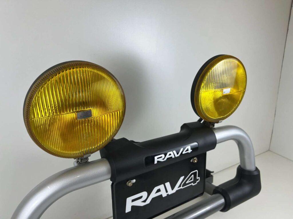 Toyota RAV4 1996 - 2000 Front Nudge Bar Bull Bar 52410-42020 w Yellow Fog Lights (13)