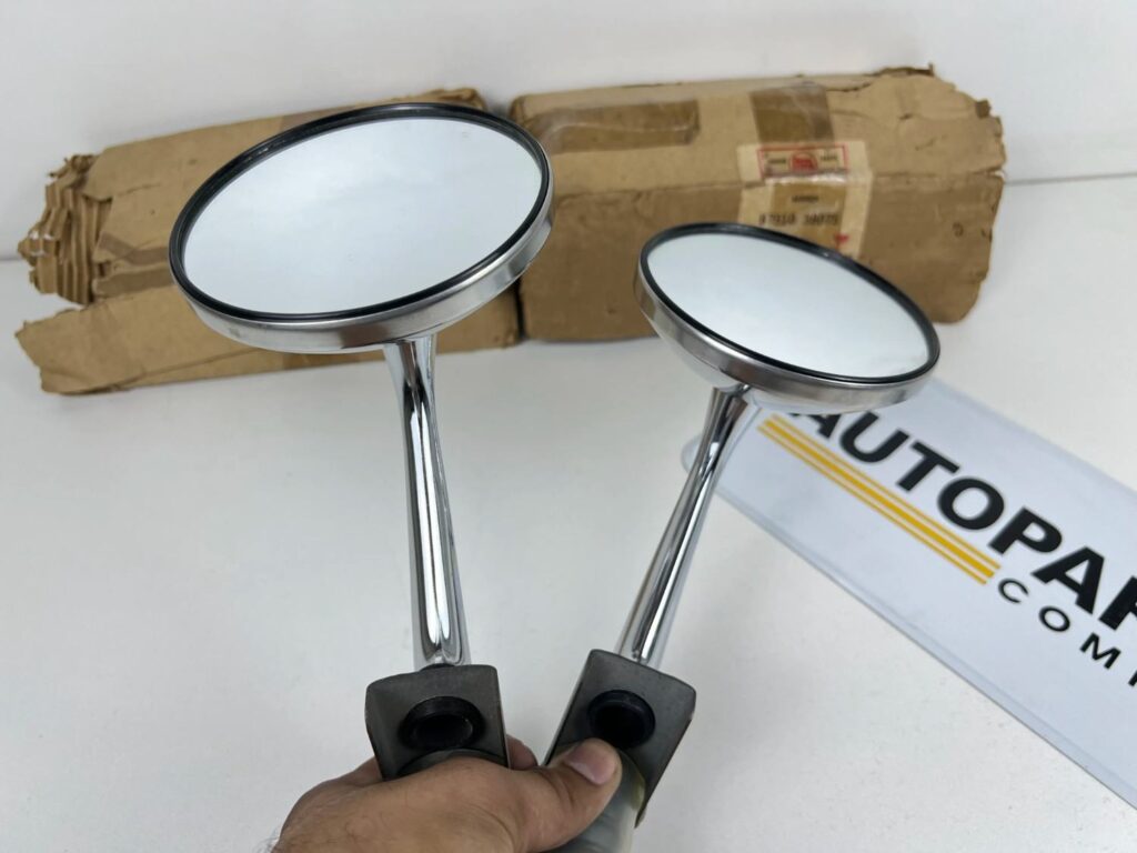 Toyota corona mark II 1973 - 1976 NOS OEM fender mirrors (9)