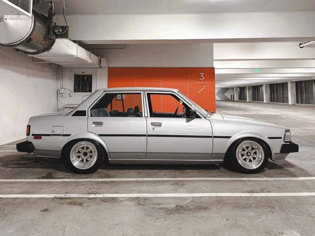 Window chrome weatherstrips JDM corolla 4-Door ke70 te72 (2)